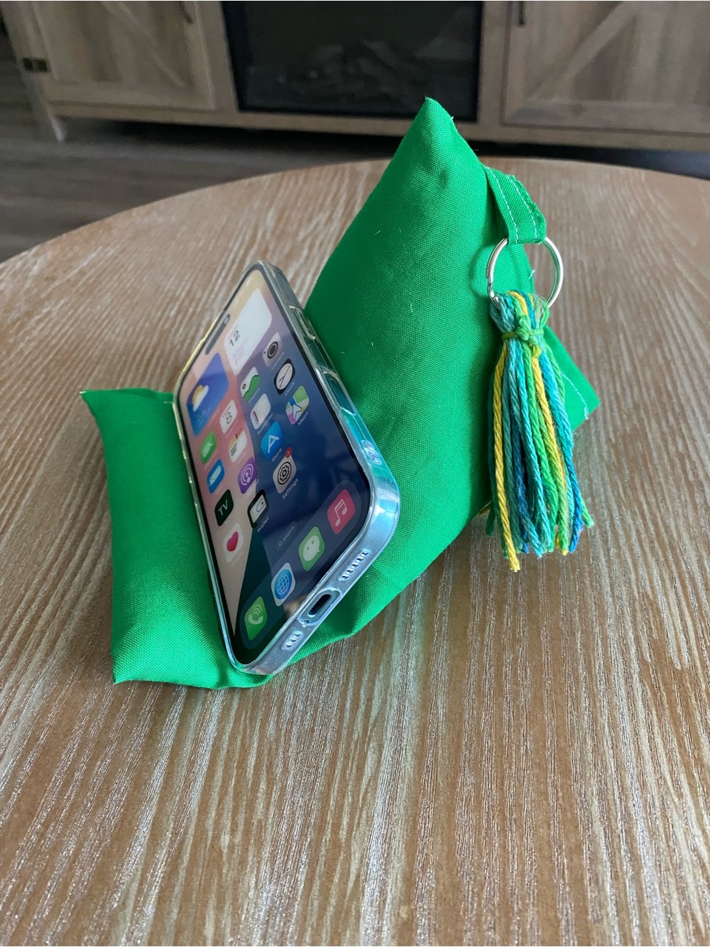 Phone Pillow Holder Bright Green
